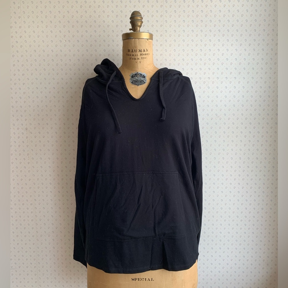 NEW! Majestic Filatures French Terry Black Hooded Sweatshirt sz 4 (L) TP1